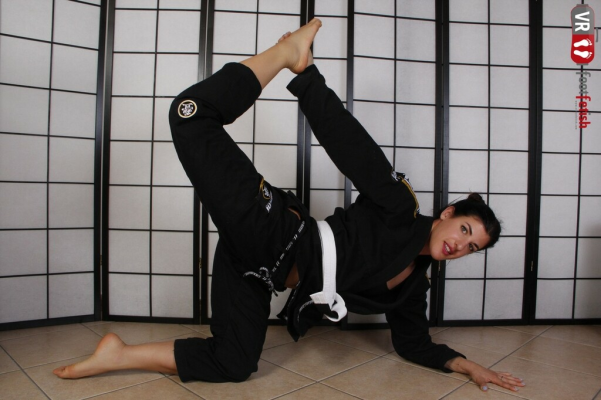 Karate Master Bianca Blance Uses Her Sexy Feet And Wrinkled Soles As Lethal Weapons - Image 4