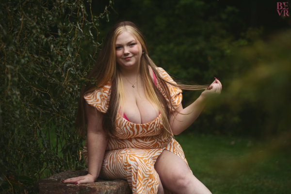 Rayna Belle First Date POV Tease in 4K - Image 3