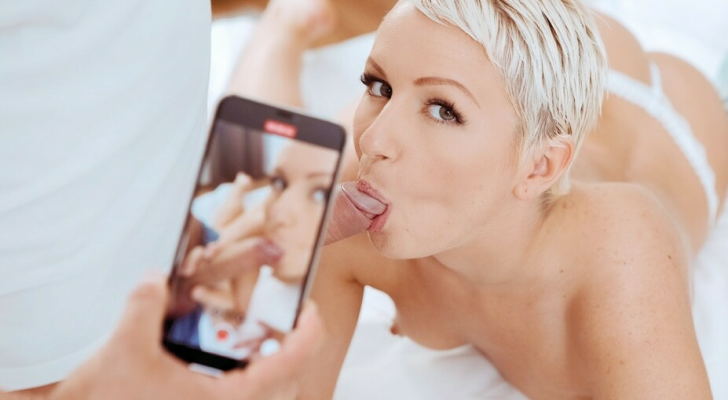 Kittina Clairette in Hot Office Seduction VR - Image 2