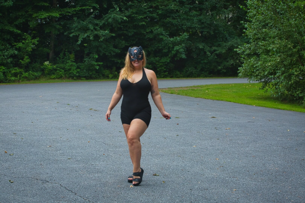 Celia Dragon in Blue Monster VR Erotic Thrill - Image 9