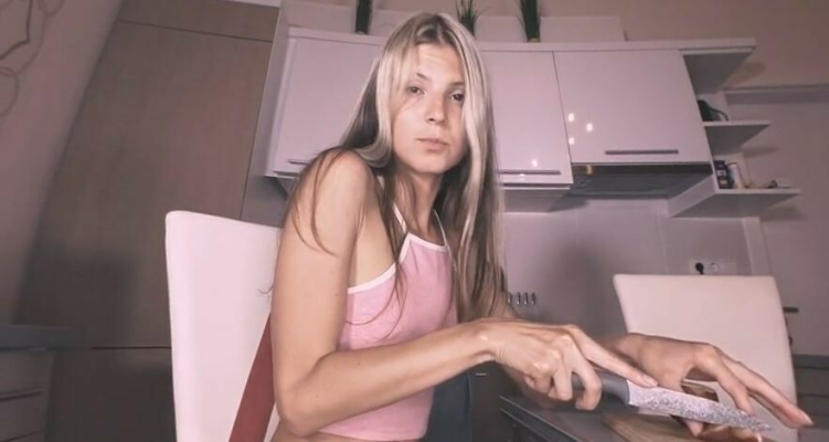 Gina Gerson Kinky Fruit Fetish Play in 4K - Image 3