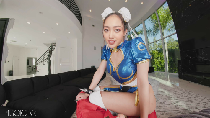 Mihara Midori in Dragoness VR Fantasy Thrill - Image 3