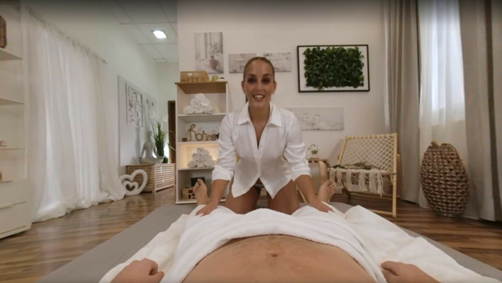 Betzz Erotic VR Massage Experience - Image 1