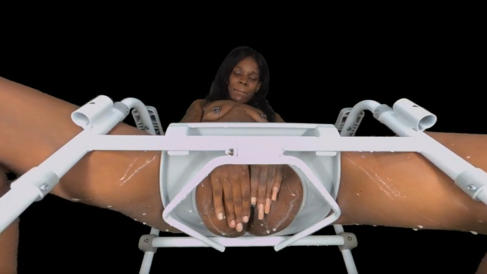 Chocolate Bae in Milky Ebony POV Thrill - Image 3