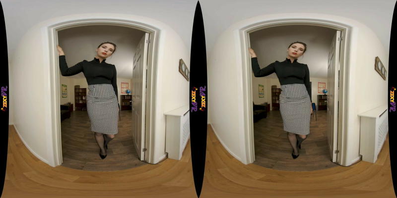 Ivory's Sensual Lingerie Lesson in 4K VR - Image 1